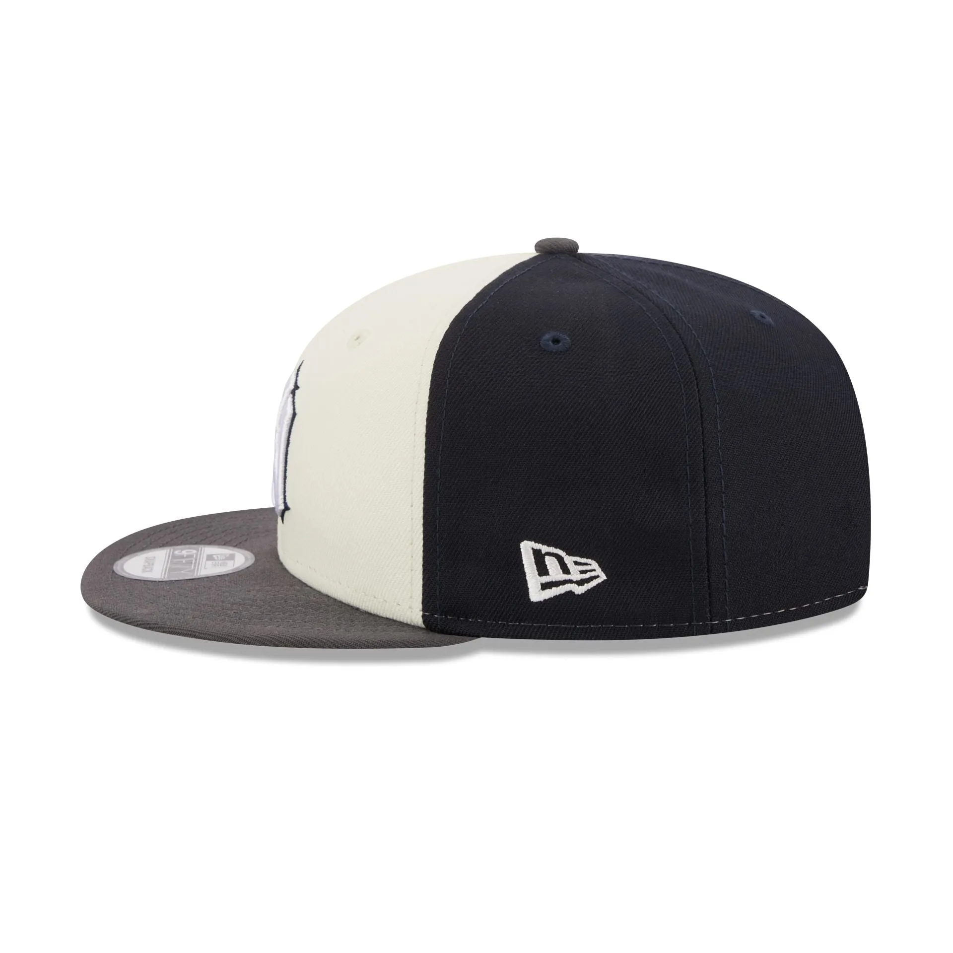New York Yankees Graphite Visor 9FIFTY Snapback Hat sold by New Era product image thumbnail 4