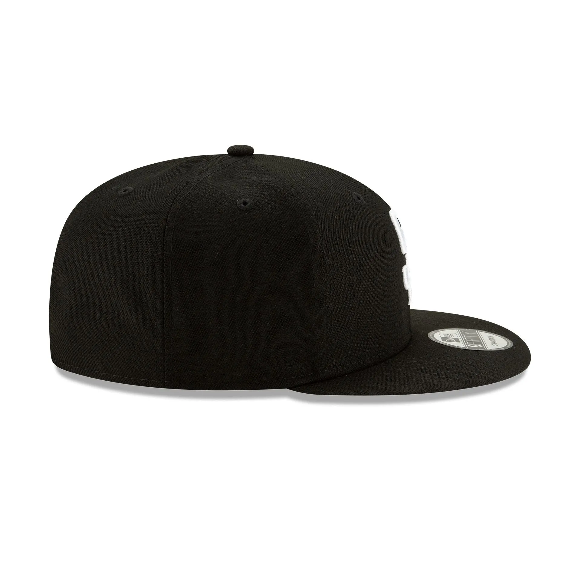 San Diego Padres Basic Black 9FIFTY Snapback Hat sold by New Era product image thumbnail 5