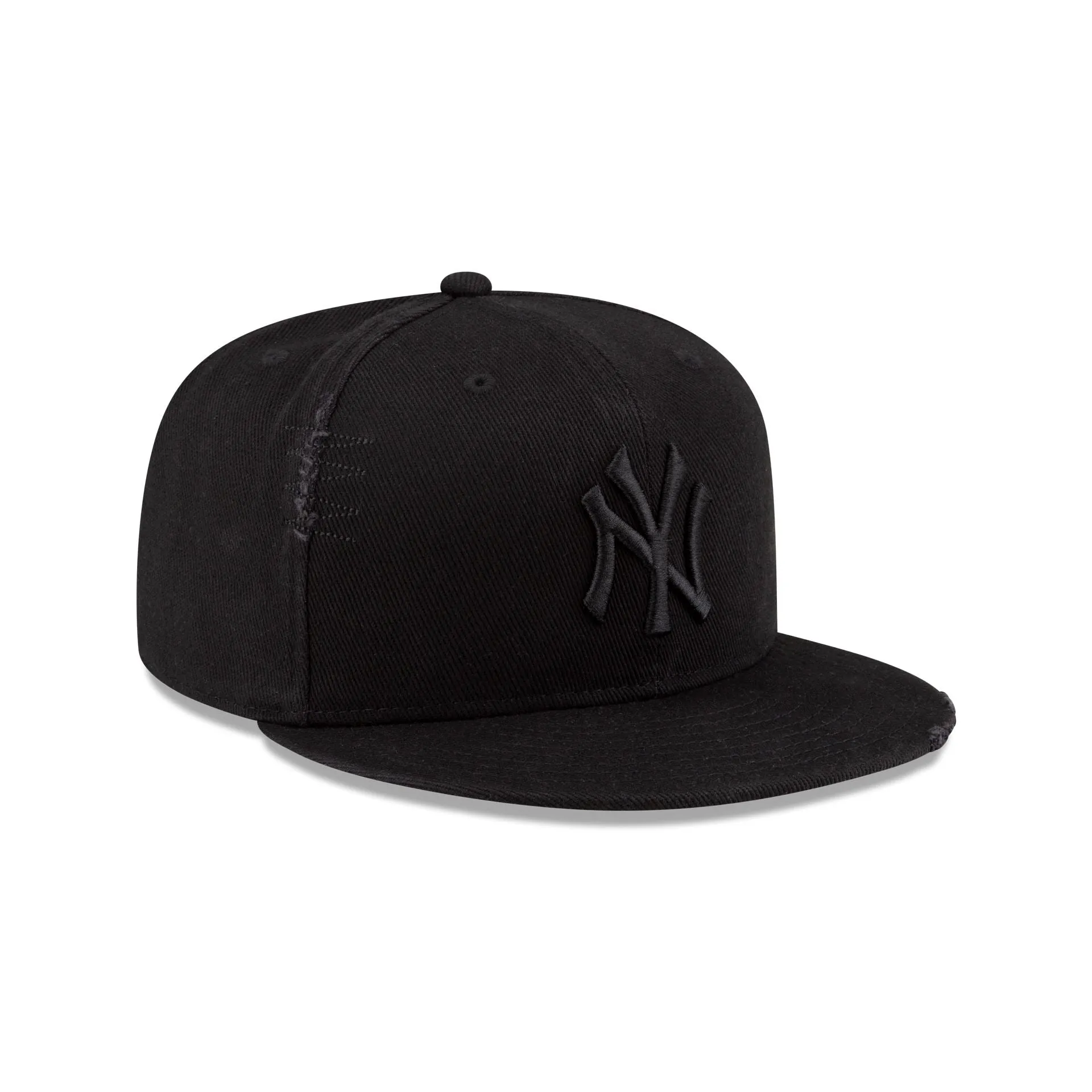 New York Yankees Distressed Black Denim 59FIFTY Fitted Hat sold by New Era product image thumbnail 3