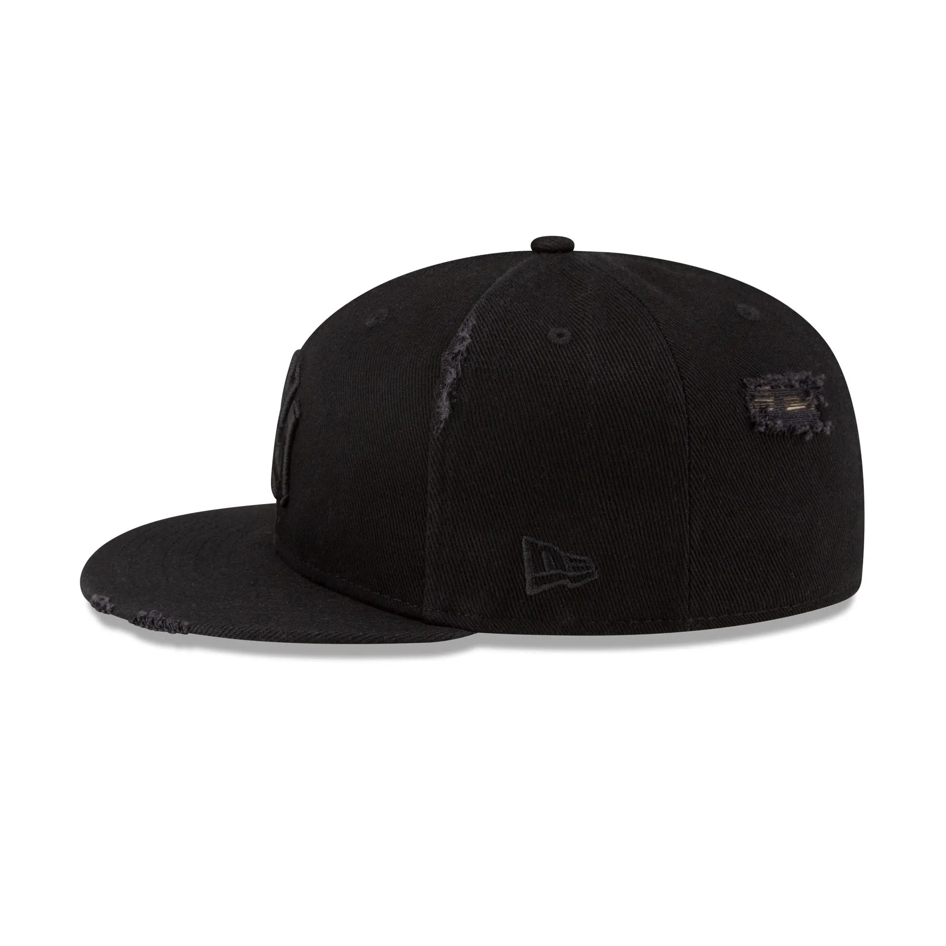 New York Yankees Distressed Black Denim 59FIFTY Fitted Hat sold by New Era product image thumbnail 4