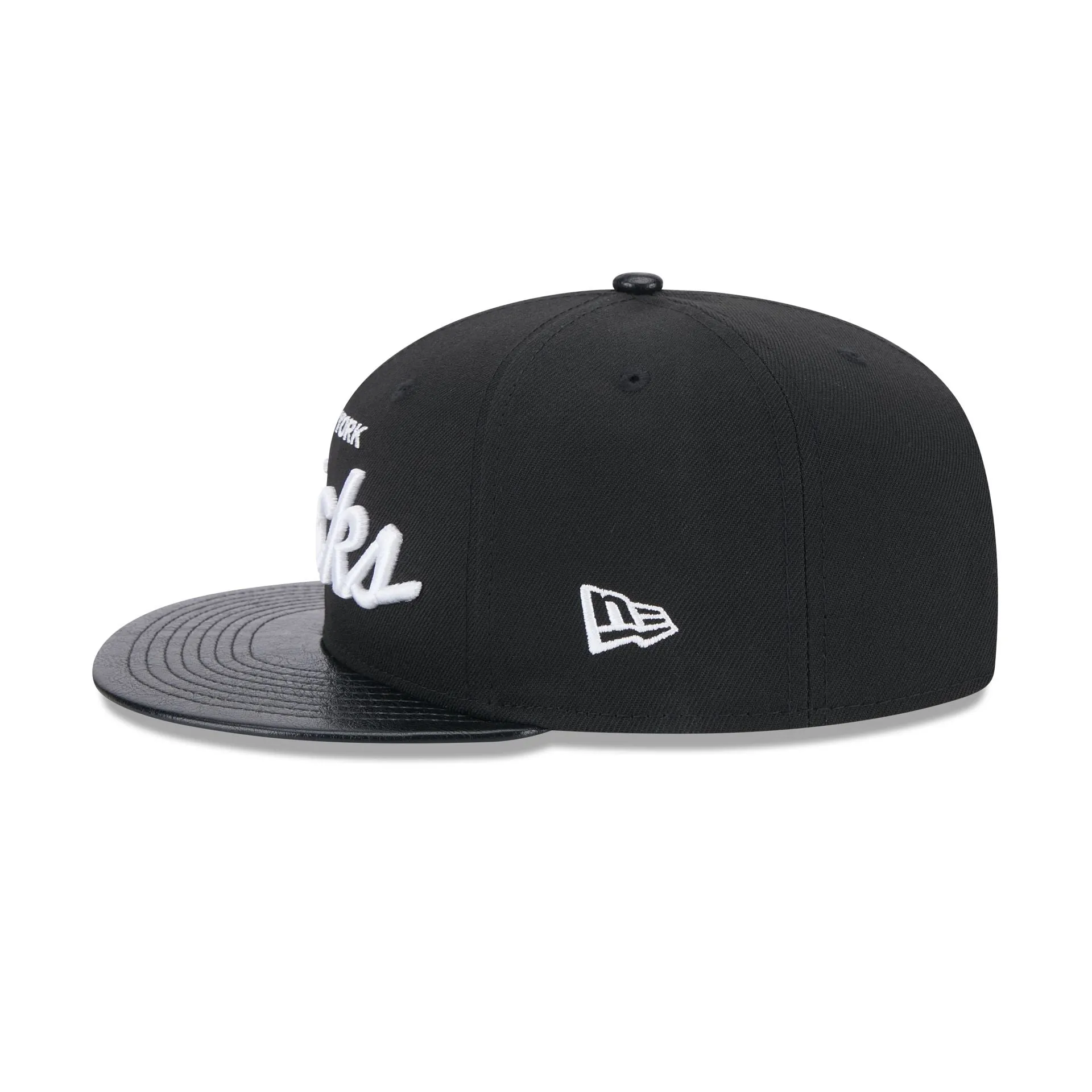 New York Knicks Faux Leather Visor 9FIFTY Snapback Hat sold by New Era product image thumbnail 4