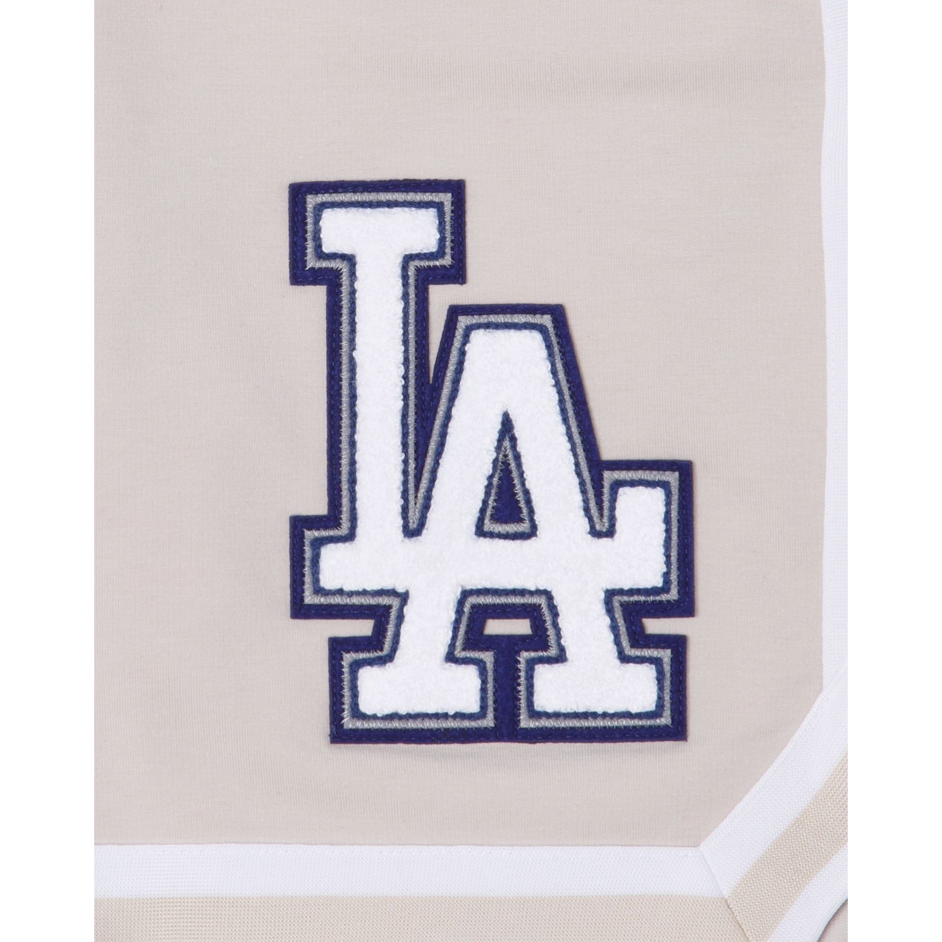 Los Angeles Dodgers Logo Select Chrome Shorts sold by New Era product image thumbnail 5