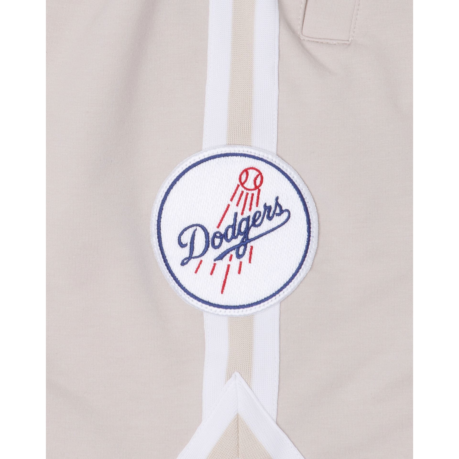 Los Angeles Dodgers Logo Select Chrome Shorts sold by New Era product image thumbnail 4