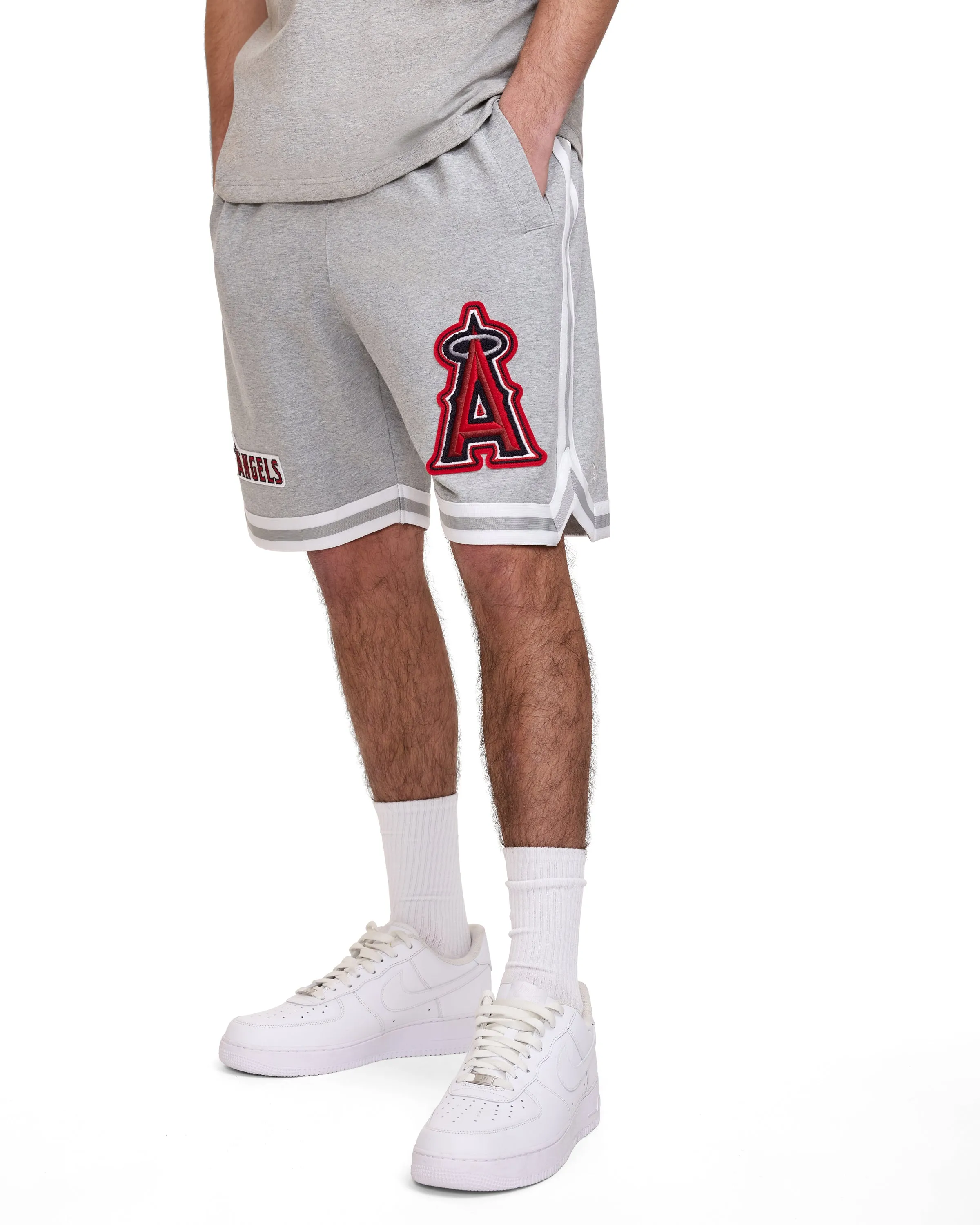 Chicago Cubs Gray Logo Select Shorts sold by New Era product image thumbnail 2