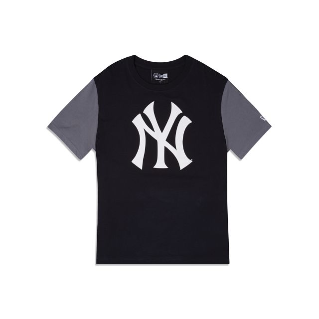 New York Yankees On Deck T-Shirt sold by New Era