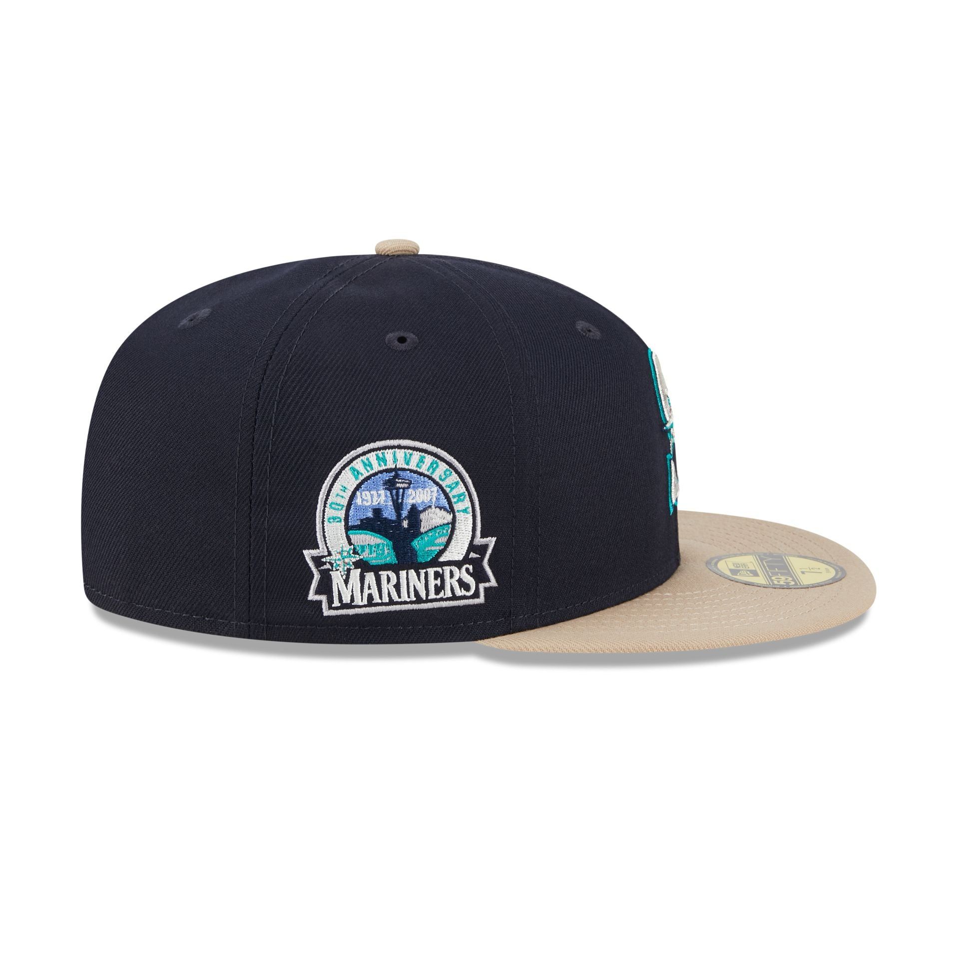 Seattle Mariners Varsity Pin 59FIFTY Fitted Hat sold by New Era product image thumbnail 4