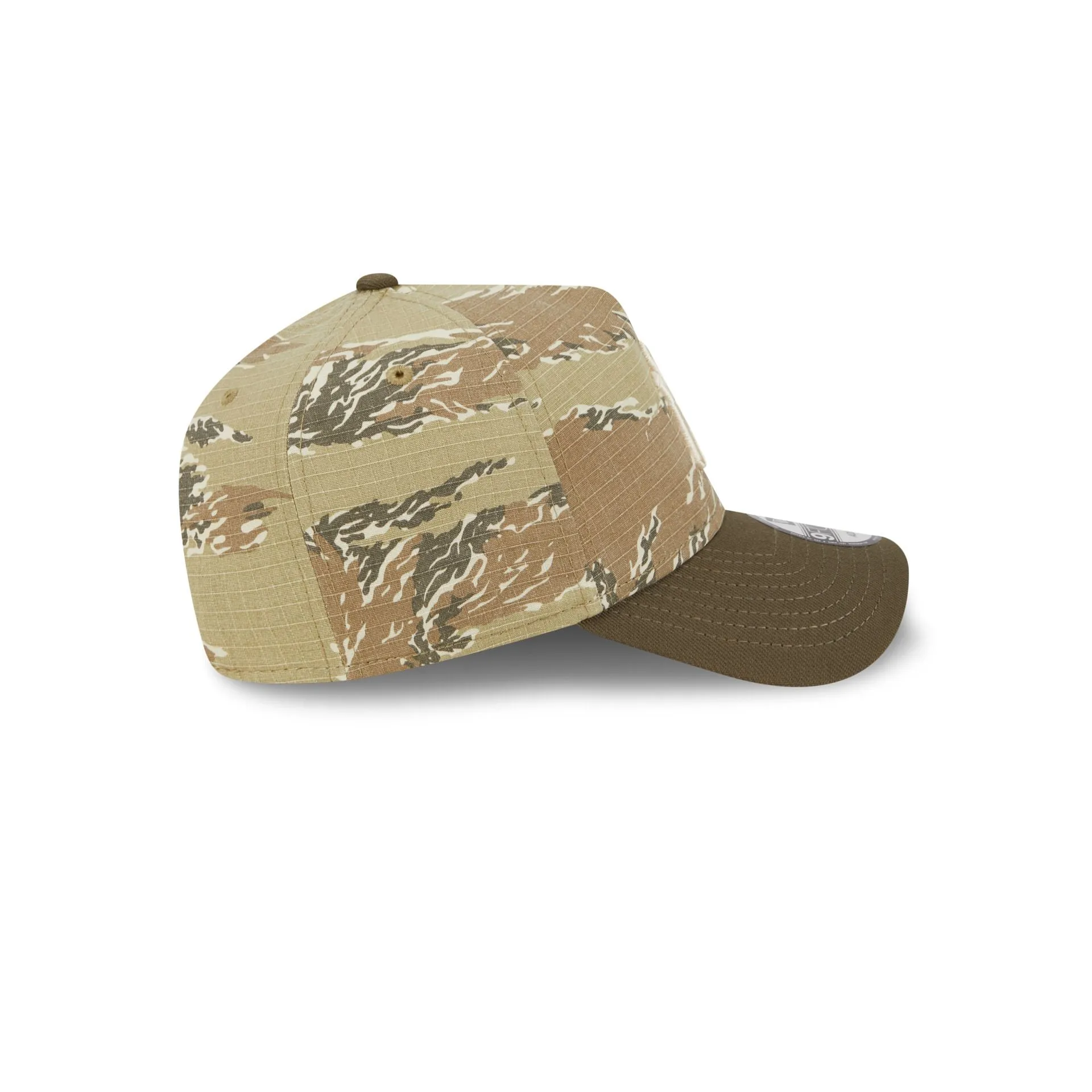 New York Yankees Tiger Camo 9FORTY A-Frame Snapback Hat sold by New Era product image thumbnail 5