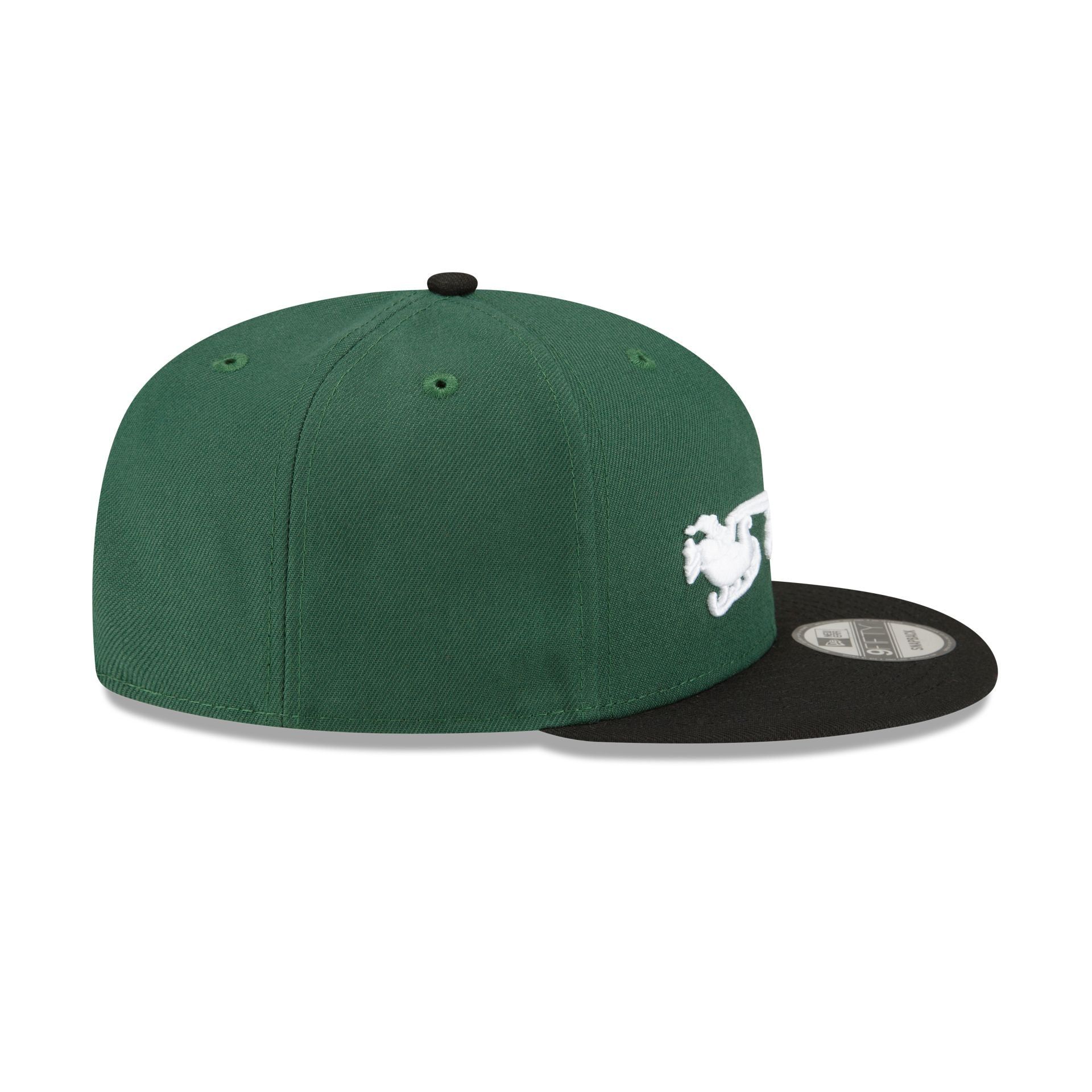 Holiday Essentials Sleigh 9FIFTY Snapback Hat sold by New Era product image thumbnail 5