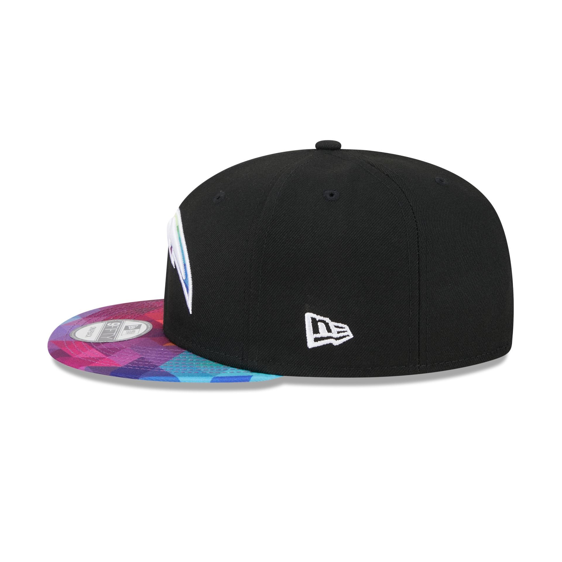 Los Angeles Chargers 2023 Crucial Catch 9FIFTY Snapback Hat sold by New Era product image thumbnail 4