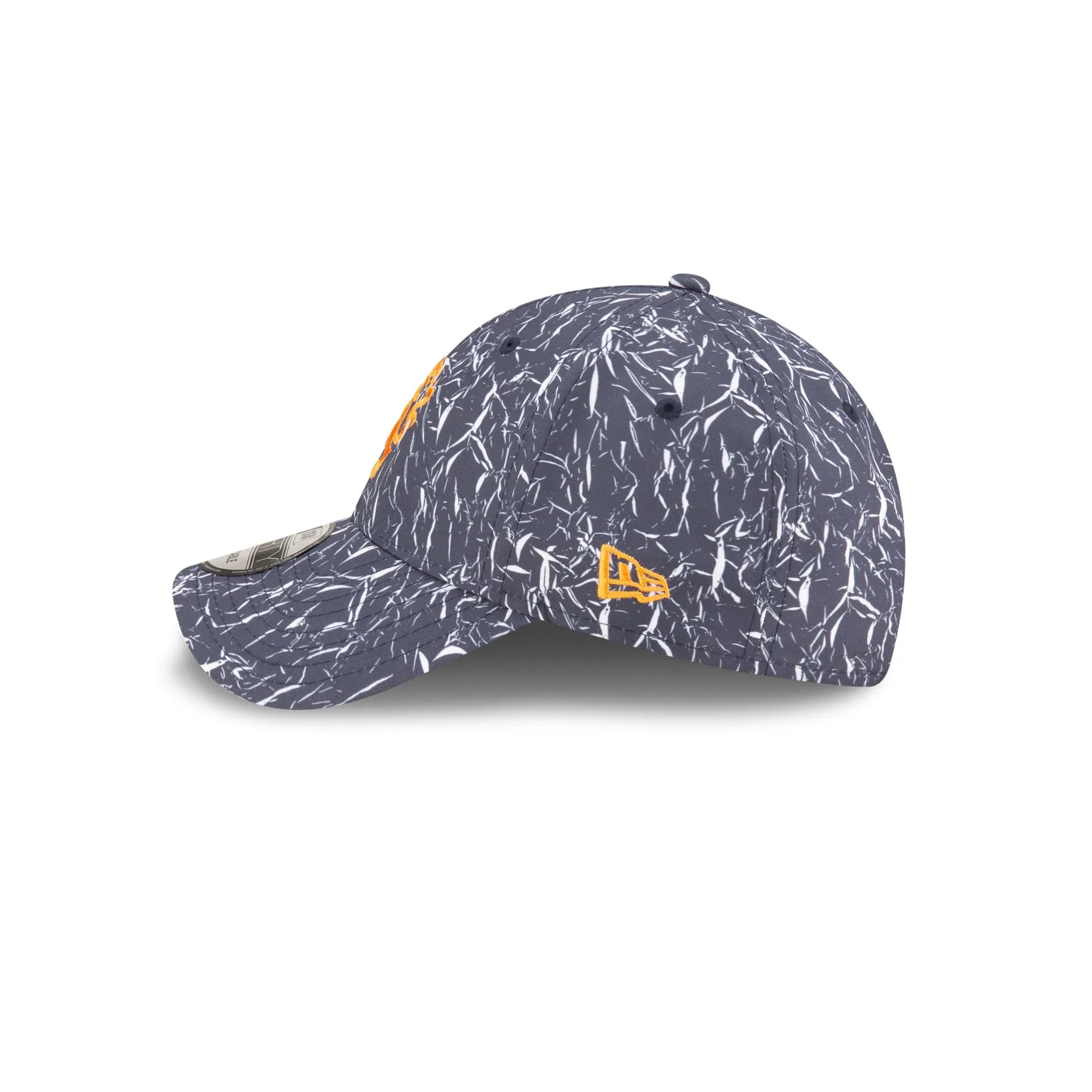 Chelsea FC Lion Crest Crinkle All Over Print 9FORTY Adjustable Hat sold by New Era product image thumbnail 4