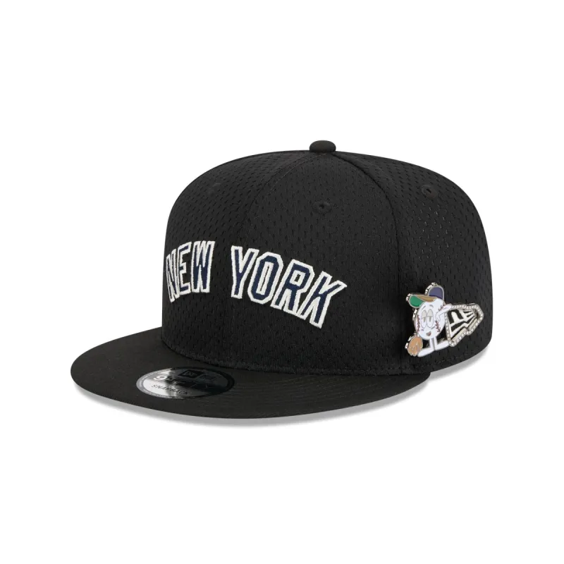New York Yankees Post-Up Pin 9FIFTY Snapback Hat sold by New Era