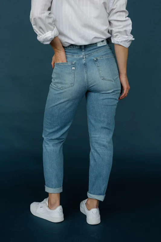 Women's Stretch Tapered Recycled Jean - Washed Stone Blue sold by New Frontier