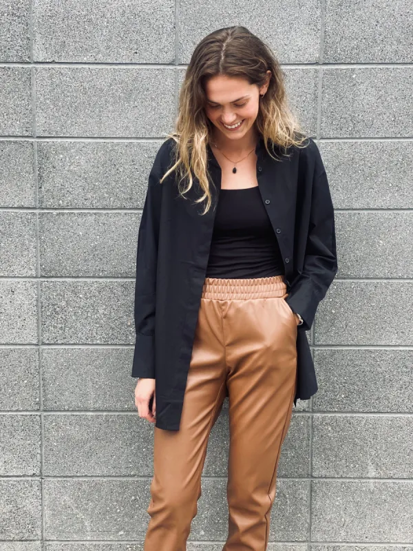 ADDISON OVERIZED POPLIN BUTTON-UP sold by Nica