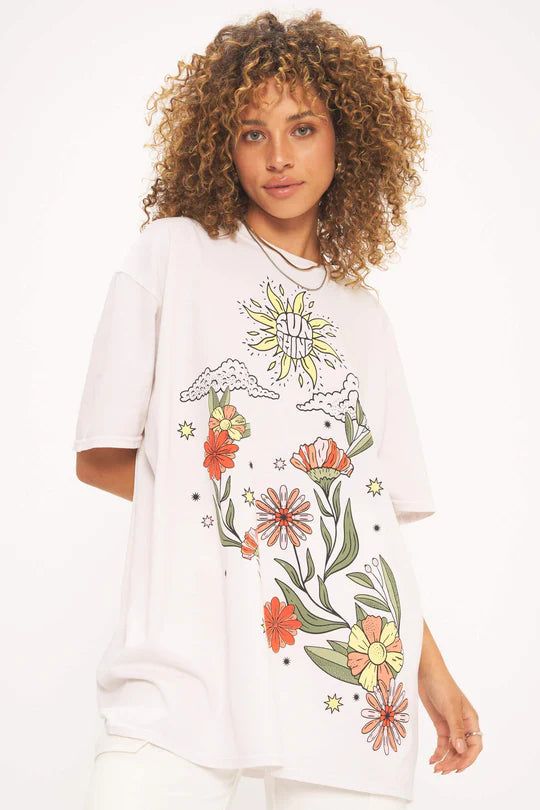 SUN COMING/MOON GOING OVERSIZED TEE sold by Nica
