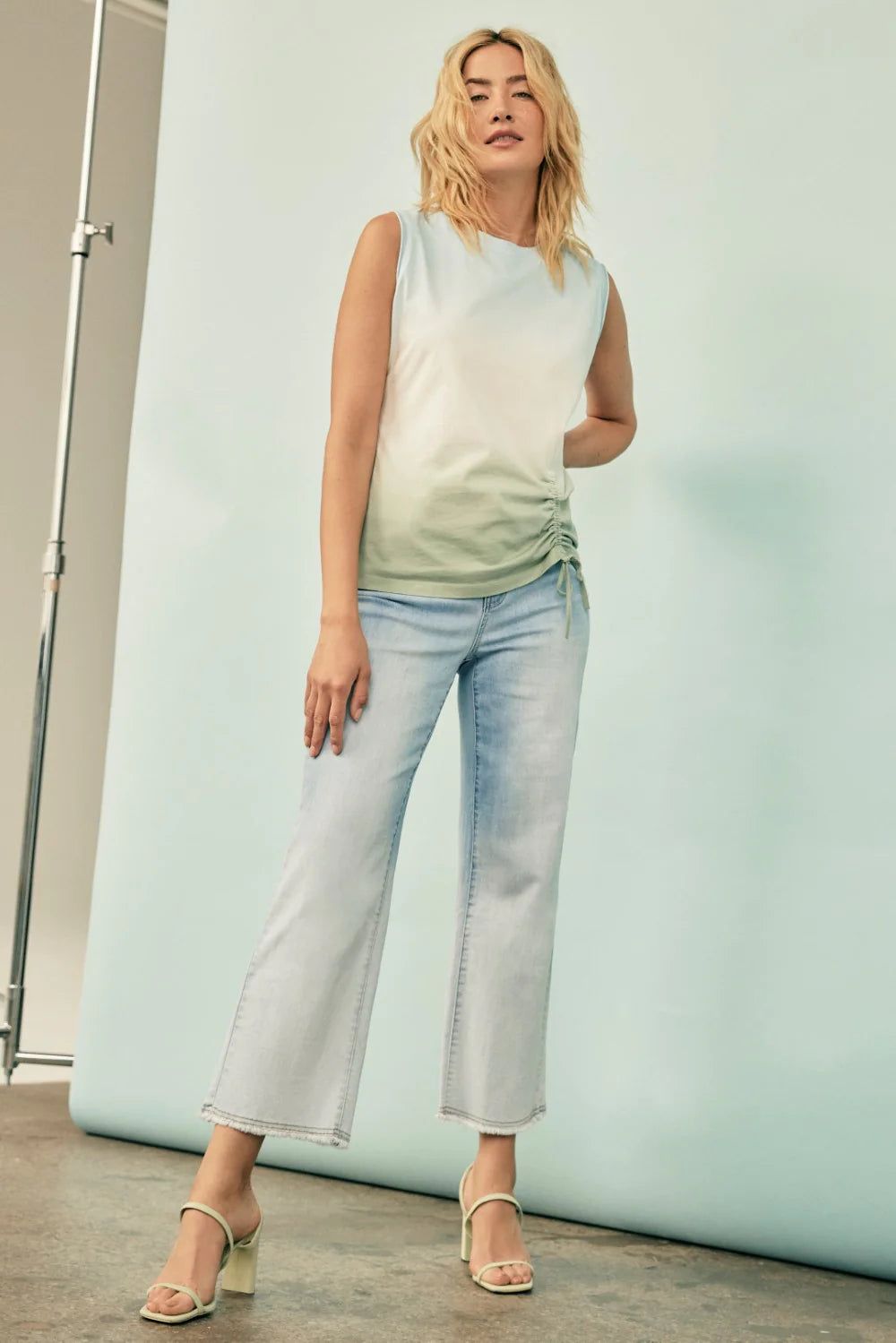 OMBRE WIDE LEG JEANS sold by Nica