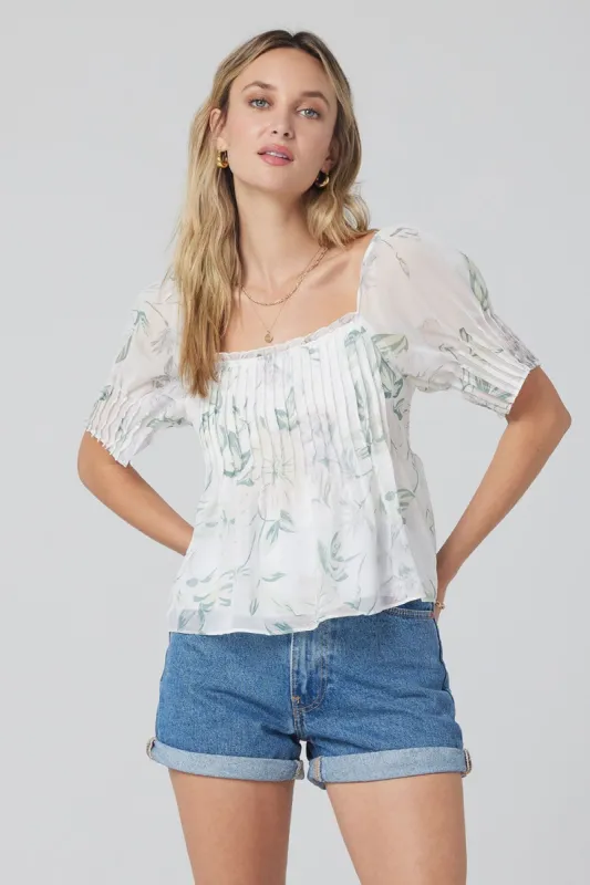 LEEVA TOP sold by Nica