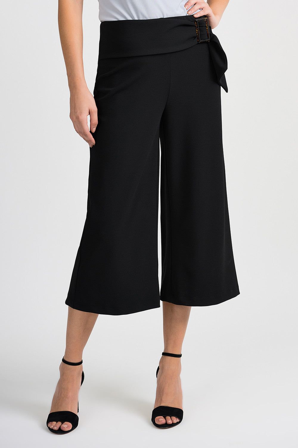 CLAM DIGGER PANT sold by Nica