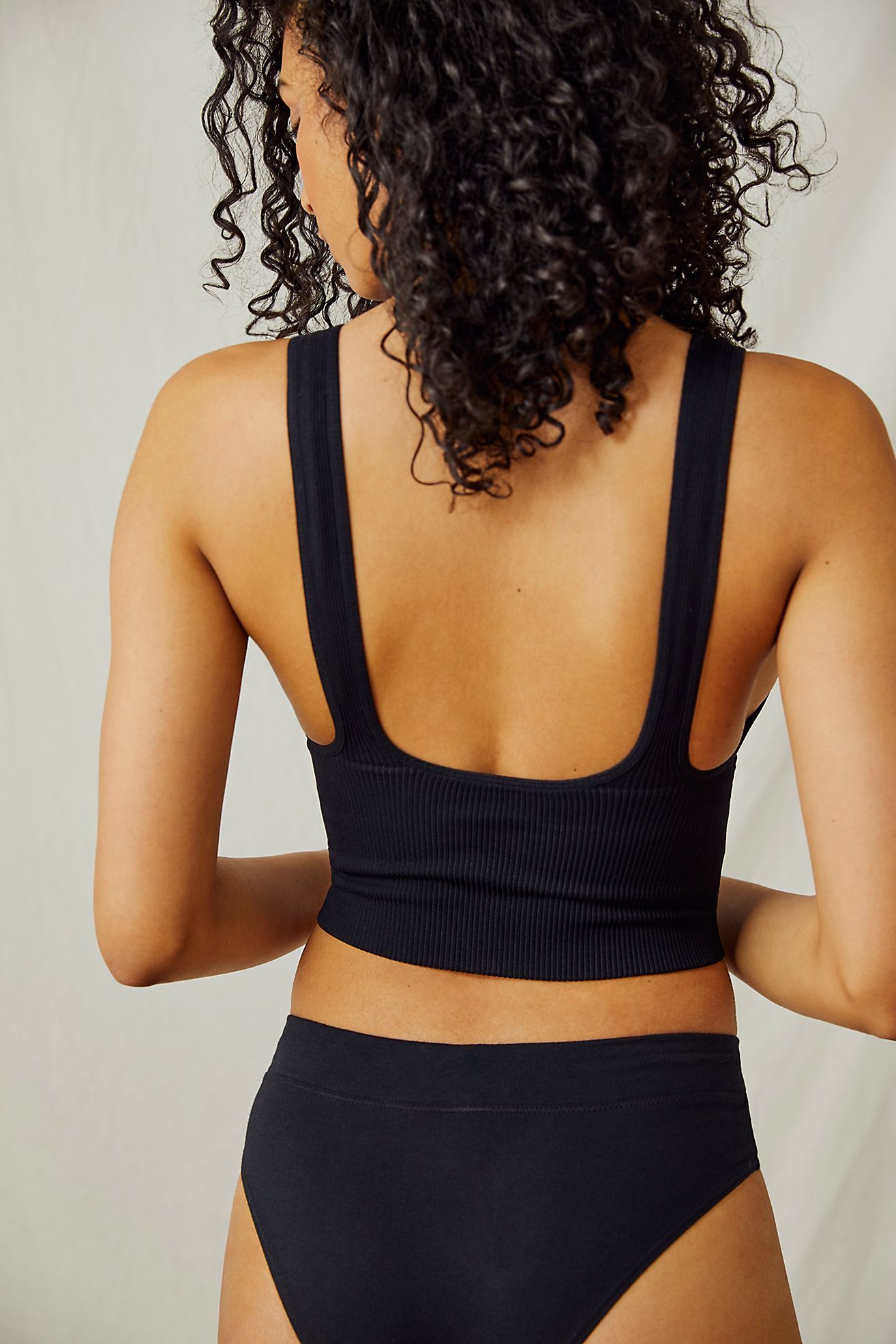 EVERYDAY SEAMLESS CROP sold by Nica product image thumbnail 2