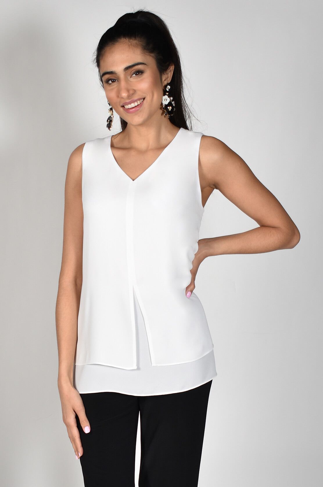 SLEEVLESS BLOUSE sold by Nica product image thumbnail 2