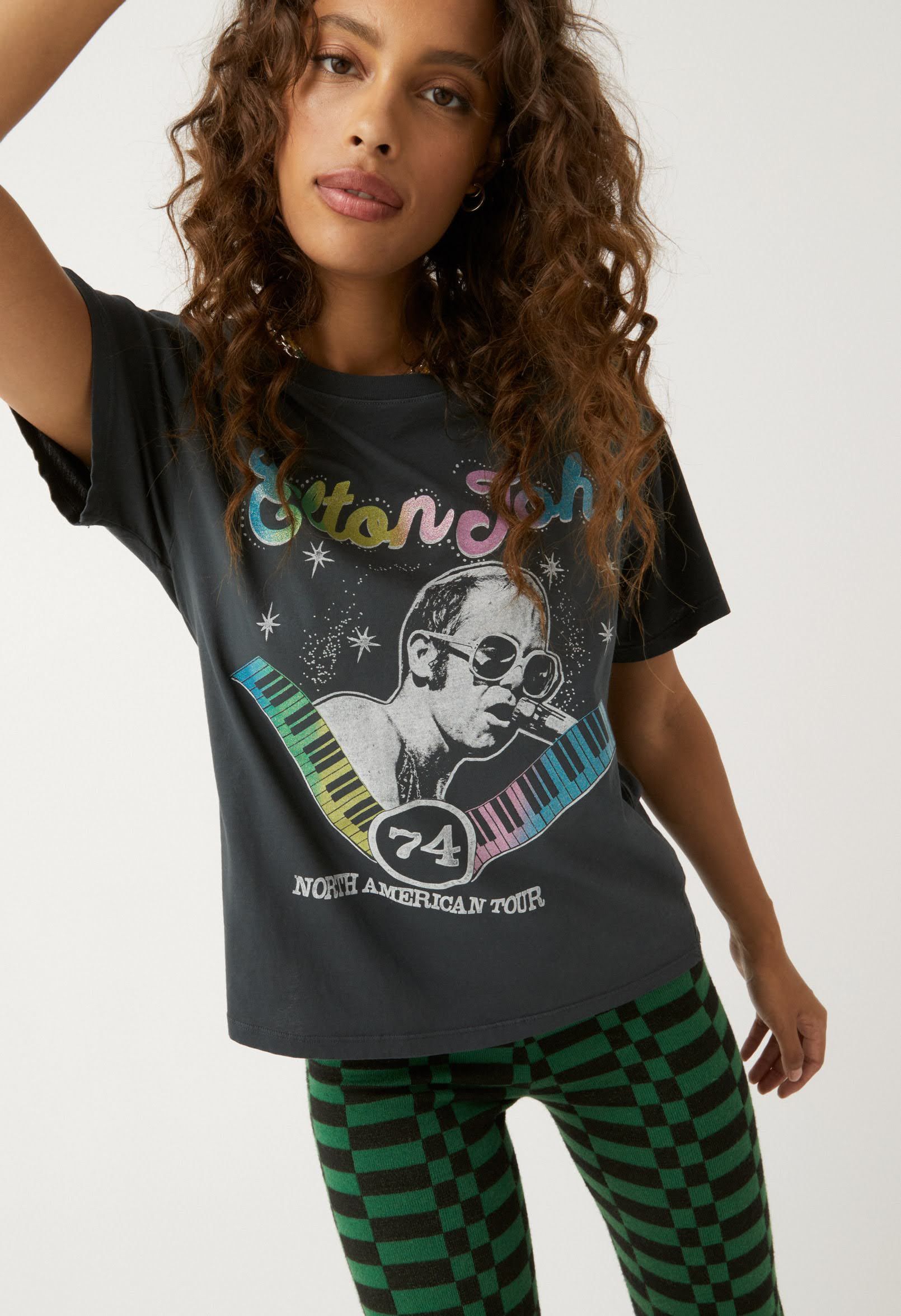 ELTON JOHN NORTH AMERICA TOUR '74 BOYFRIEND TEE sold by Nica product image thumbnail 4