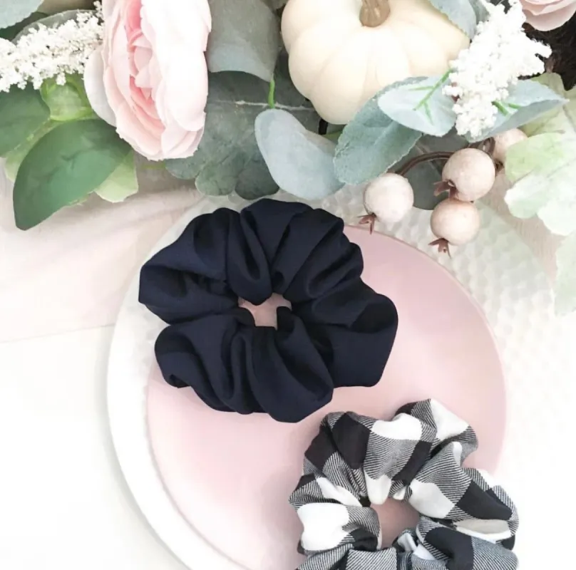 OVERSIZED SCRUNCHIES sold by Nica