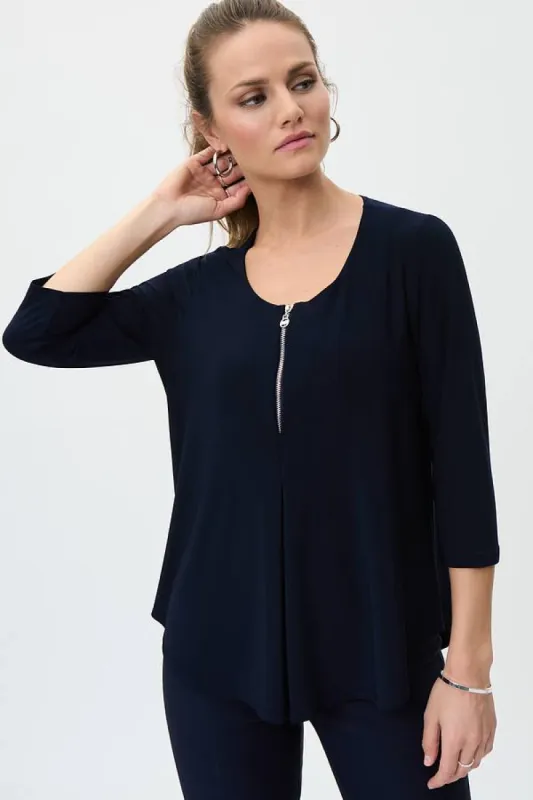 ZIP DETAIL TOP sold by Nica