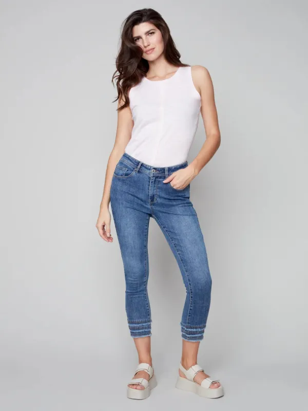 FRAYED HEM ANKLE LEG JEAN sold by Nica