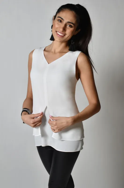 SLEEVLESS BLOUSE sold by Nica