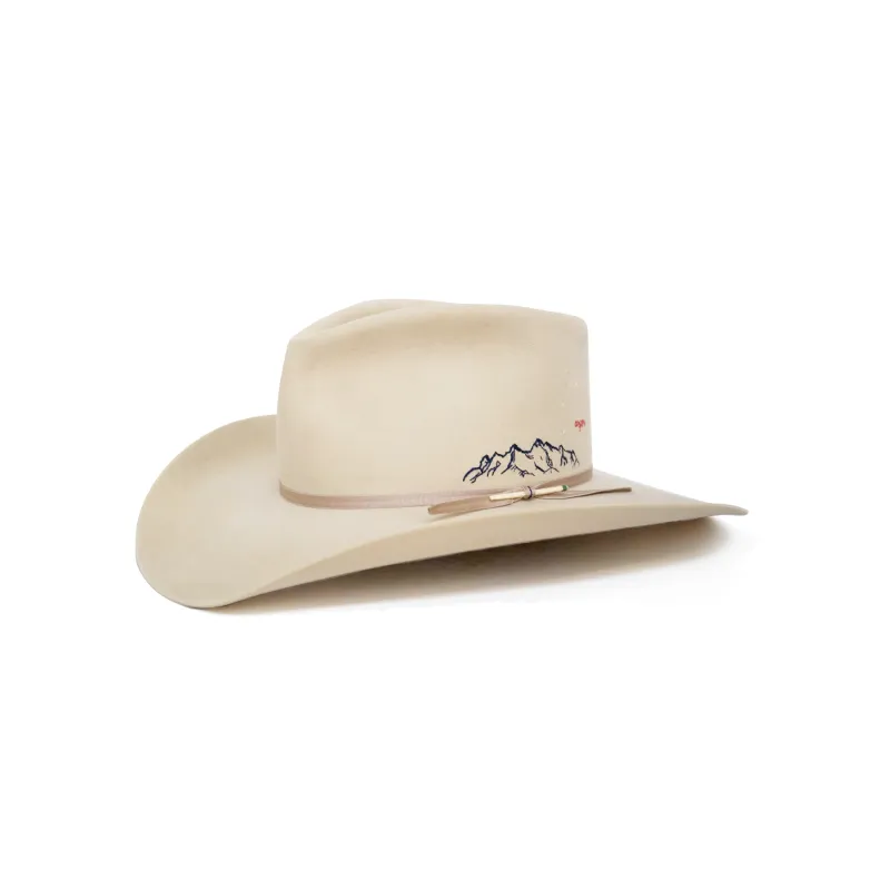 Las Montañas sold by Nick Fouquet