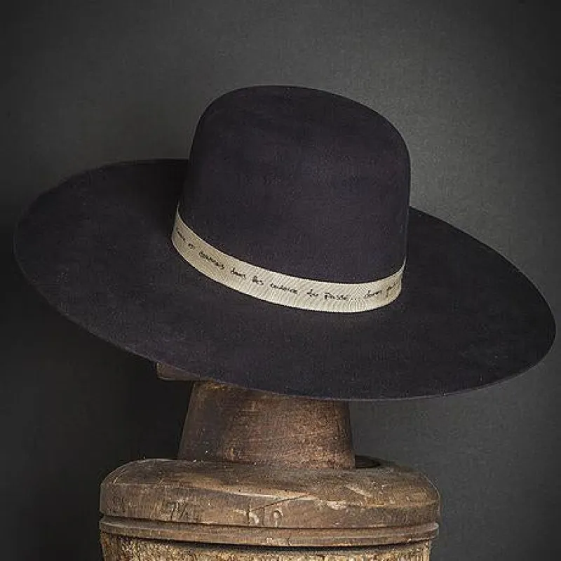 Hat 287 sold by Nick Fouquet