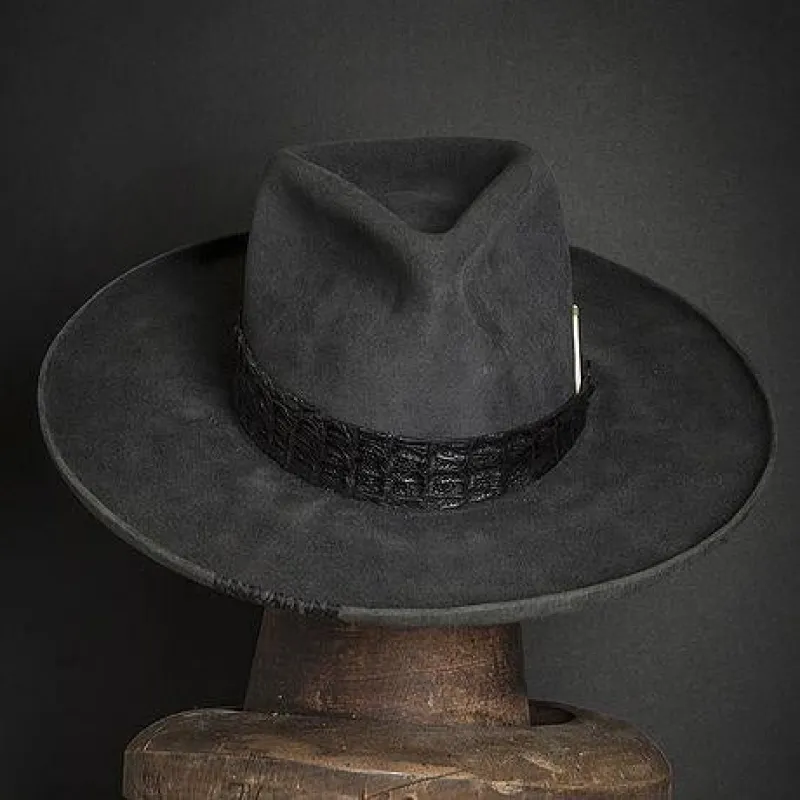 Hat 277 made by Nick Fouquet