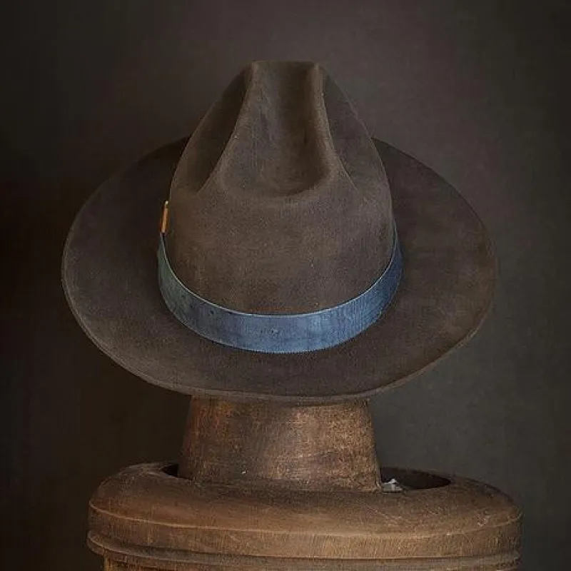 Hat 261 sold by Nick Fouquet