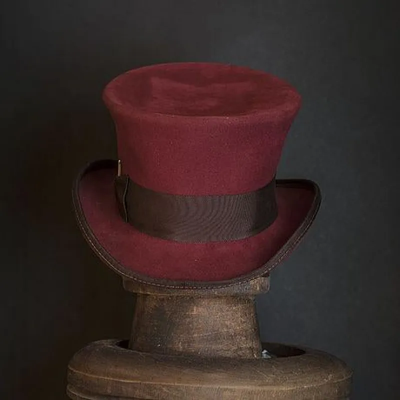 Hat 251 sold by Nick Fouquet