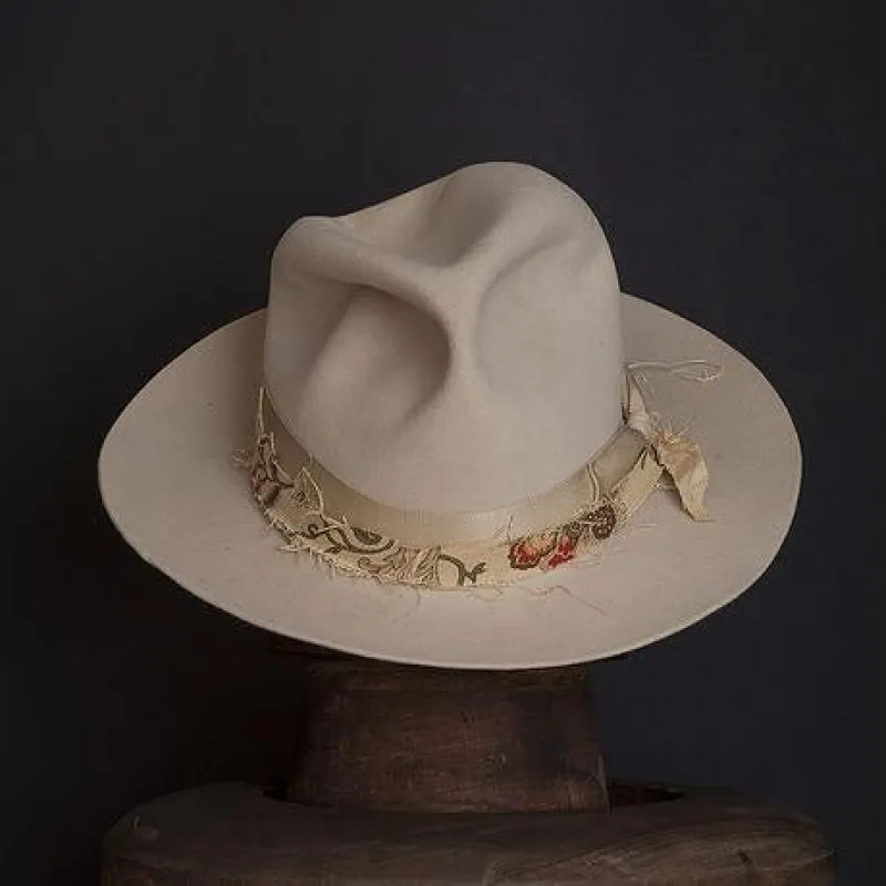 Hat 178 sold by Nick Fouquet