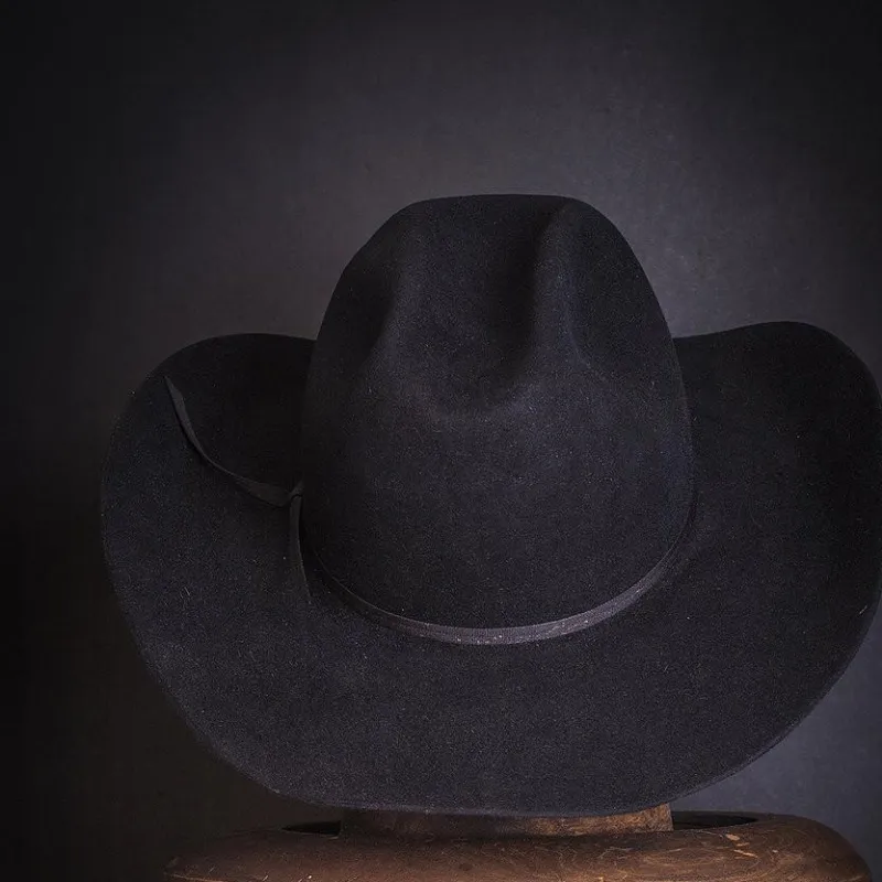 Hat 137 sold by Nick Fouquet