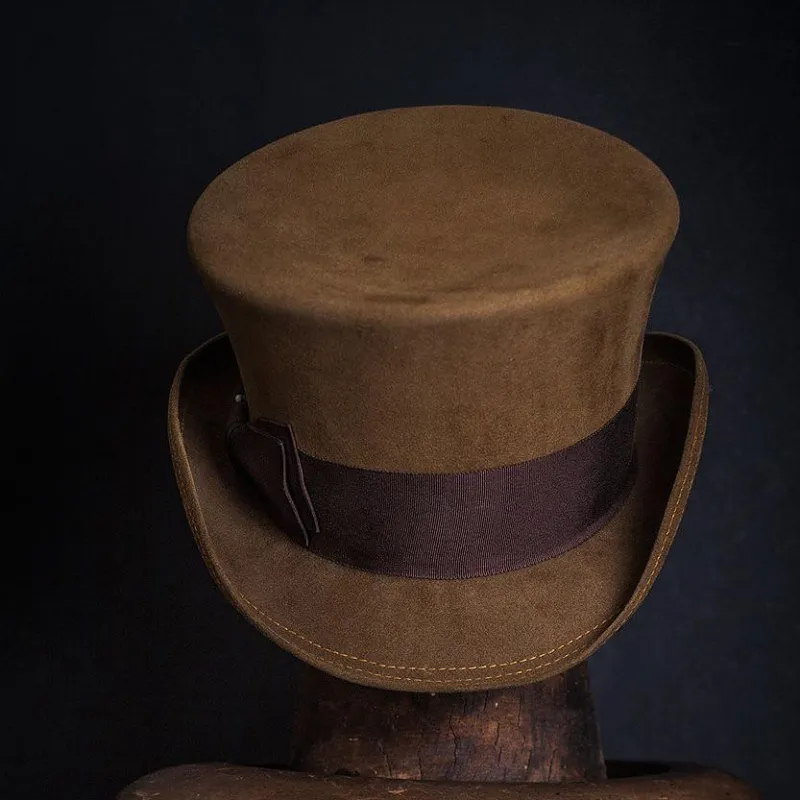 Hat 077 sold by Nick Fouquet