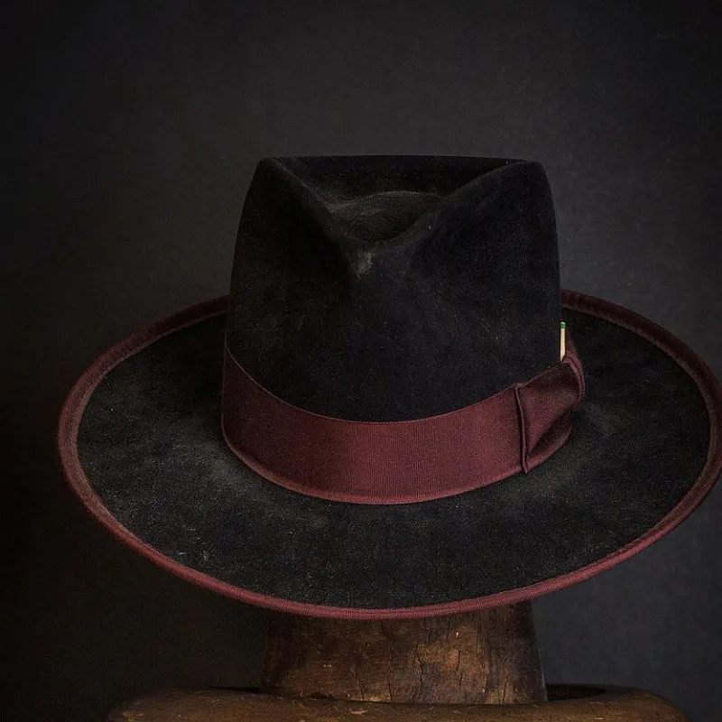 Hat 075 sold by Nick Fouquet