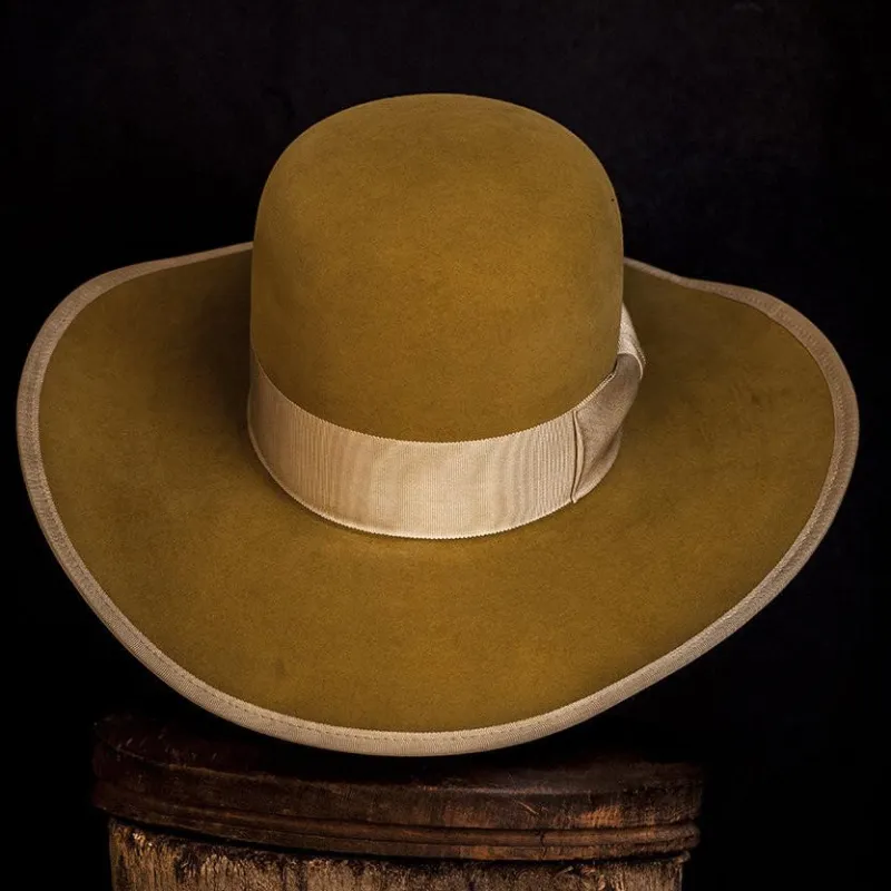 Hat 036 sold by Nick Fouquet