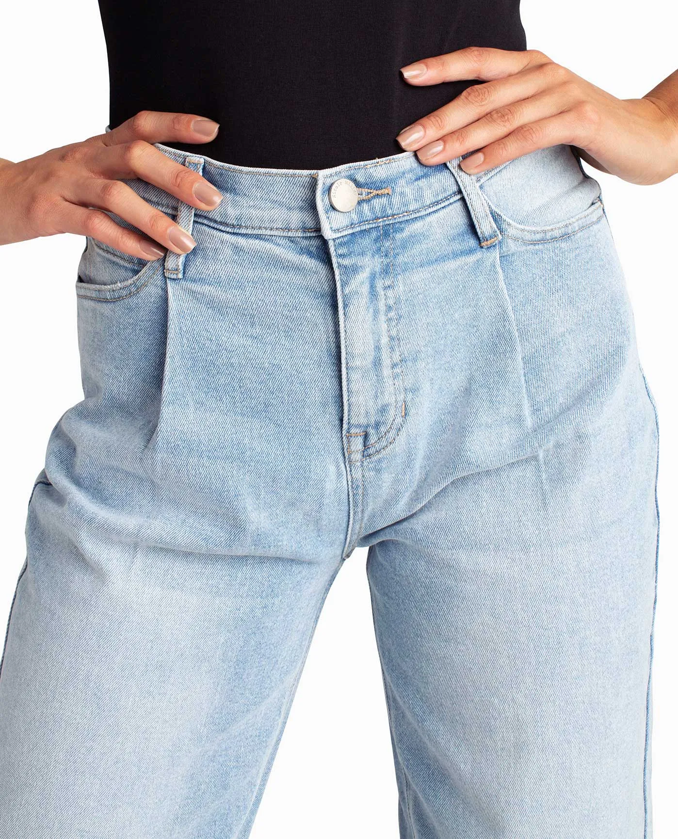 SUTTON PLACE HIGH RISE PLEATED TAPER JEAN sold by Nicole Miller product image thumbnail 4