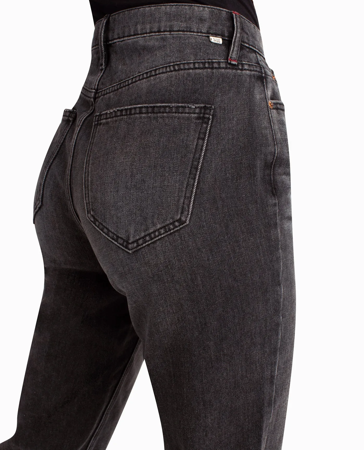 HARLEM HIGH RISE TAPERED JEAN sold by Nicole Miller product image thumbnail 4