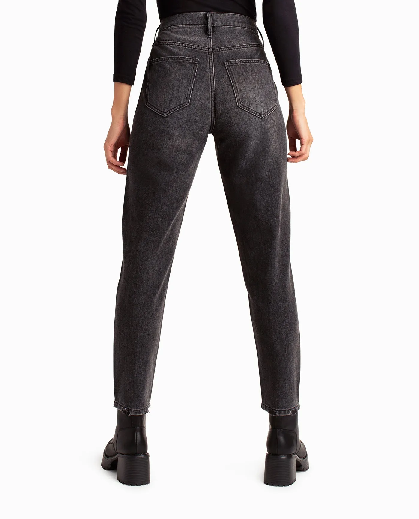 HARLEM HIGH RISE TAPERED JEAN sold by Nicole Miller product image thumbnail 2