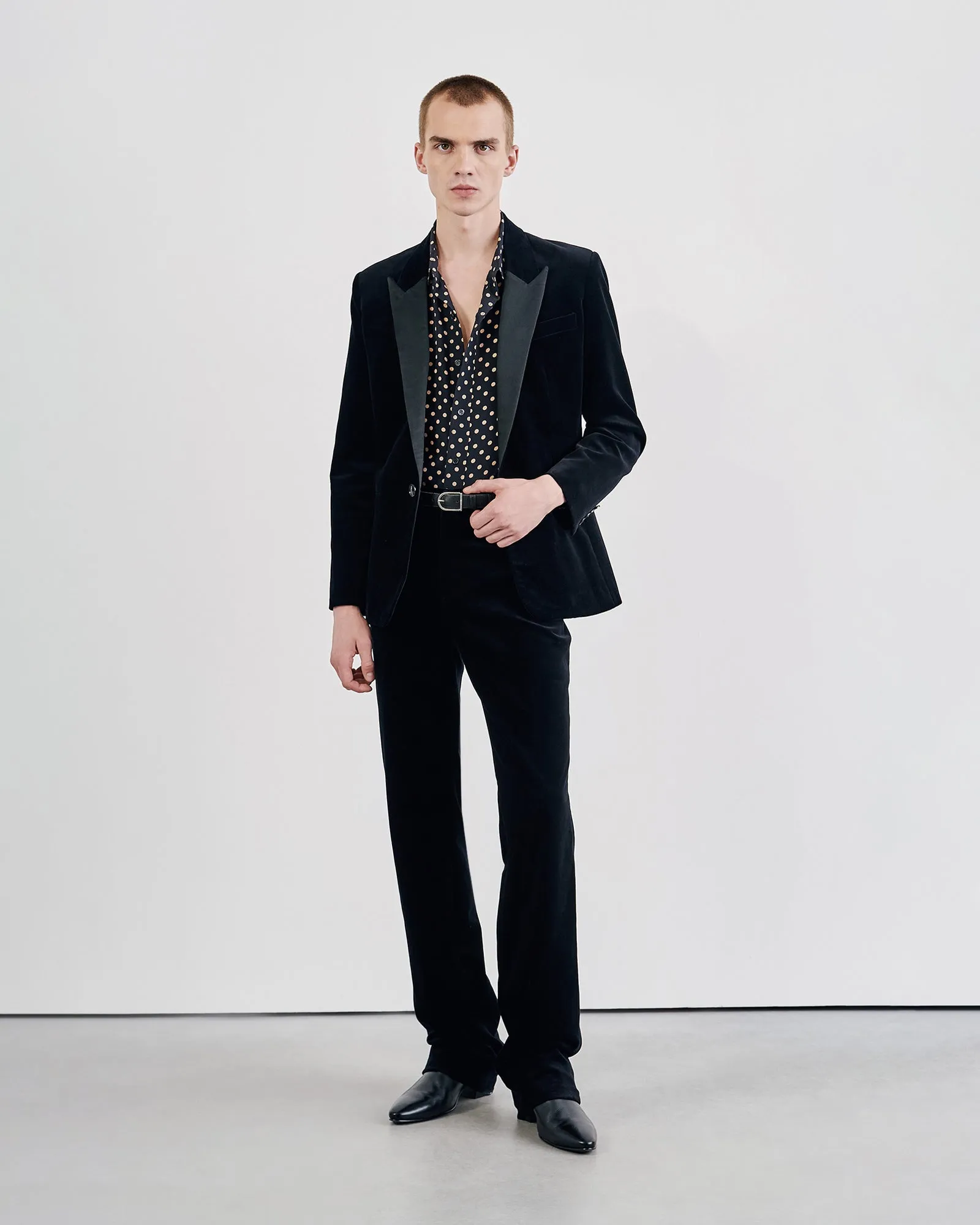 REX VELVET TROUSER sold by Nili Lotan product image thumbnail 5