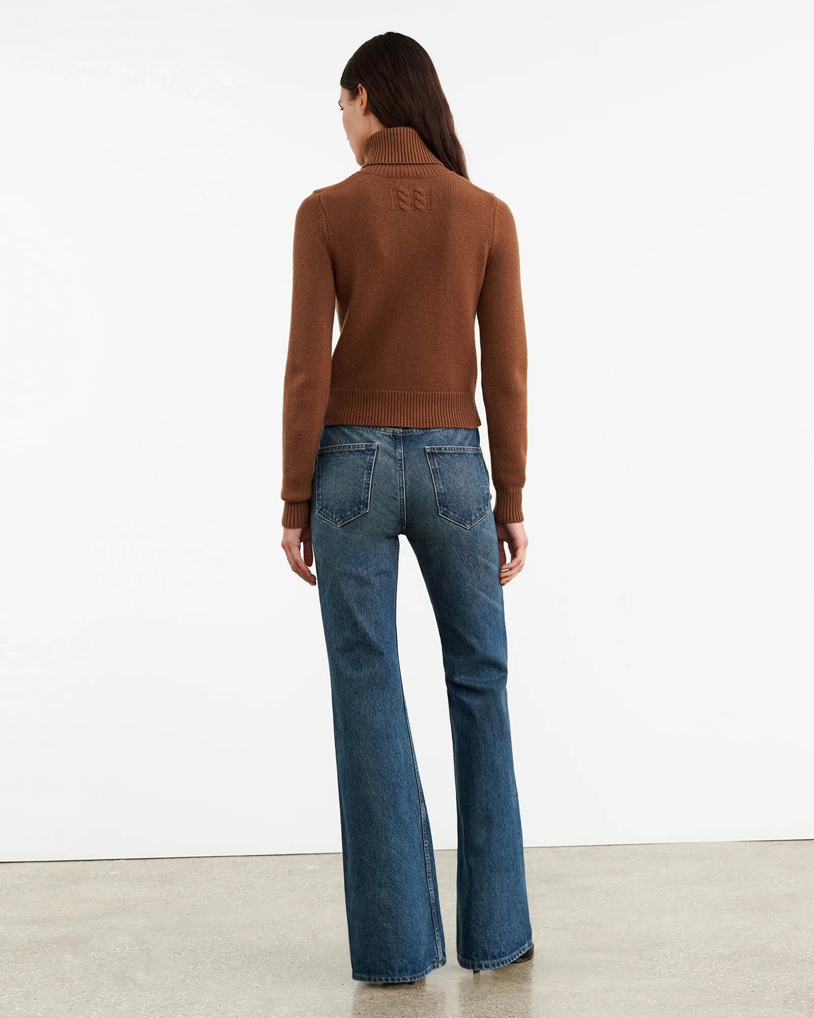 HOLLYN CASHMERE TURTLENECK SWEATER sold by Nili Lotan product image thumbnail 5