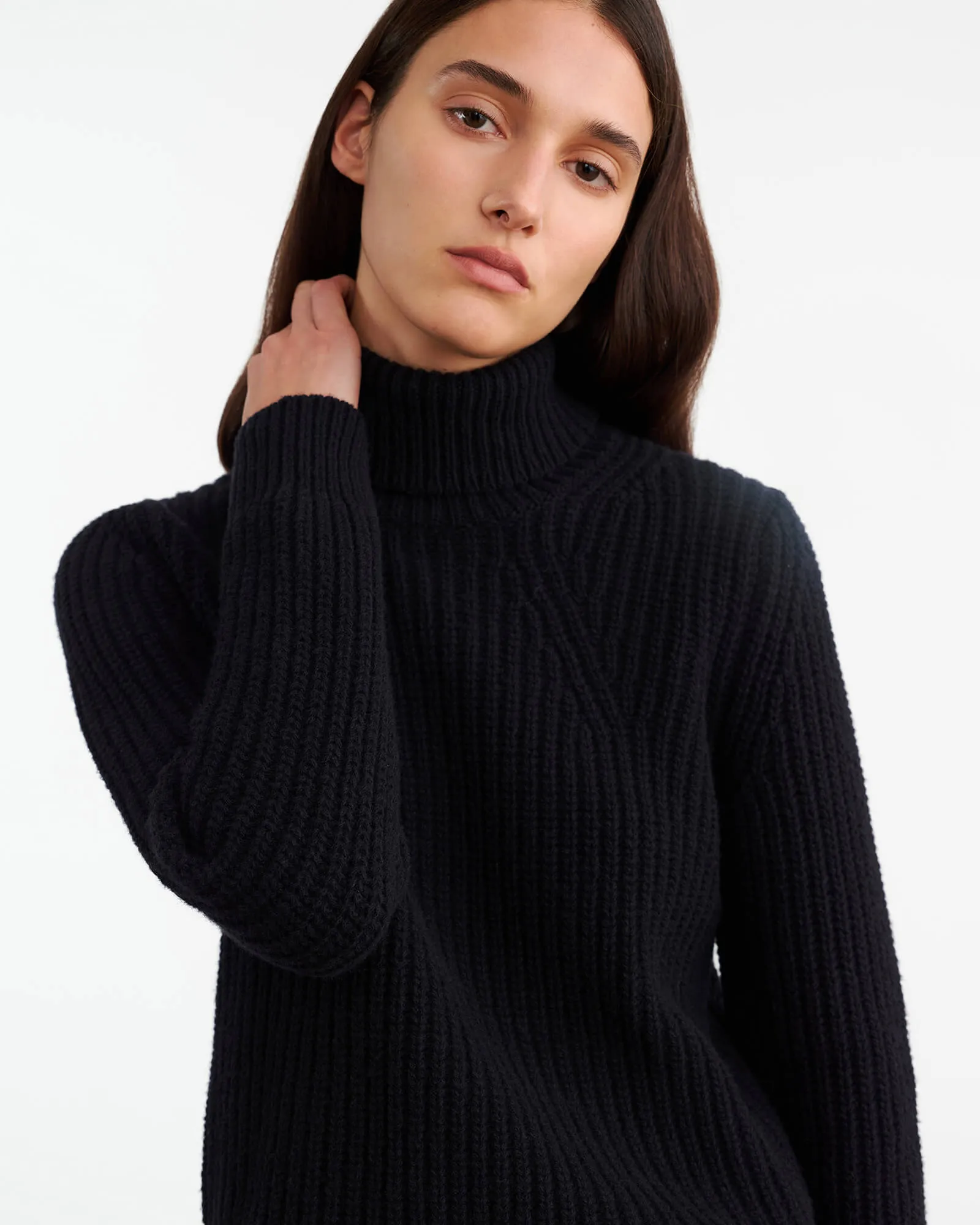 BRONWYN TURTLENECK SWEATER sold by Nili Lotan product image thumbnail 3