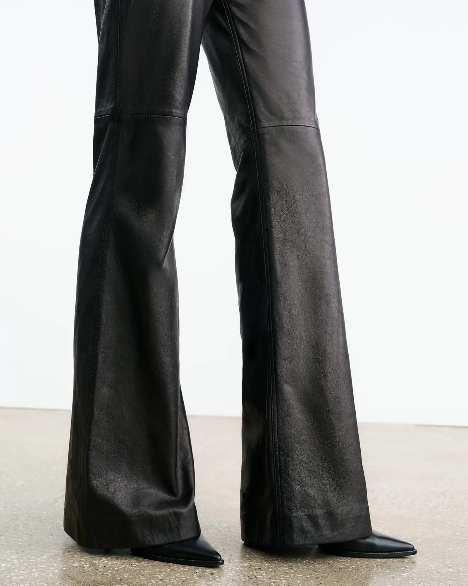 ROE LEATHER PANT sold by Nili Lotan product image thumbnail 3