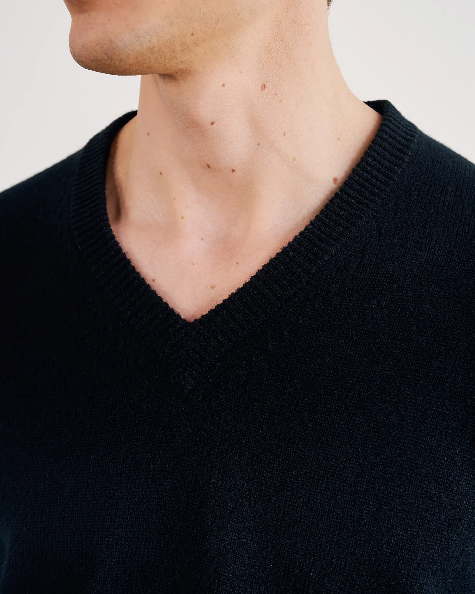 HAGEN CASHMERE SWEATER sold by Nili Lotan product image thumbnail 3