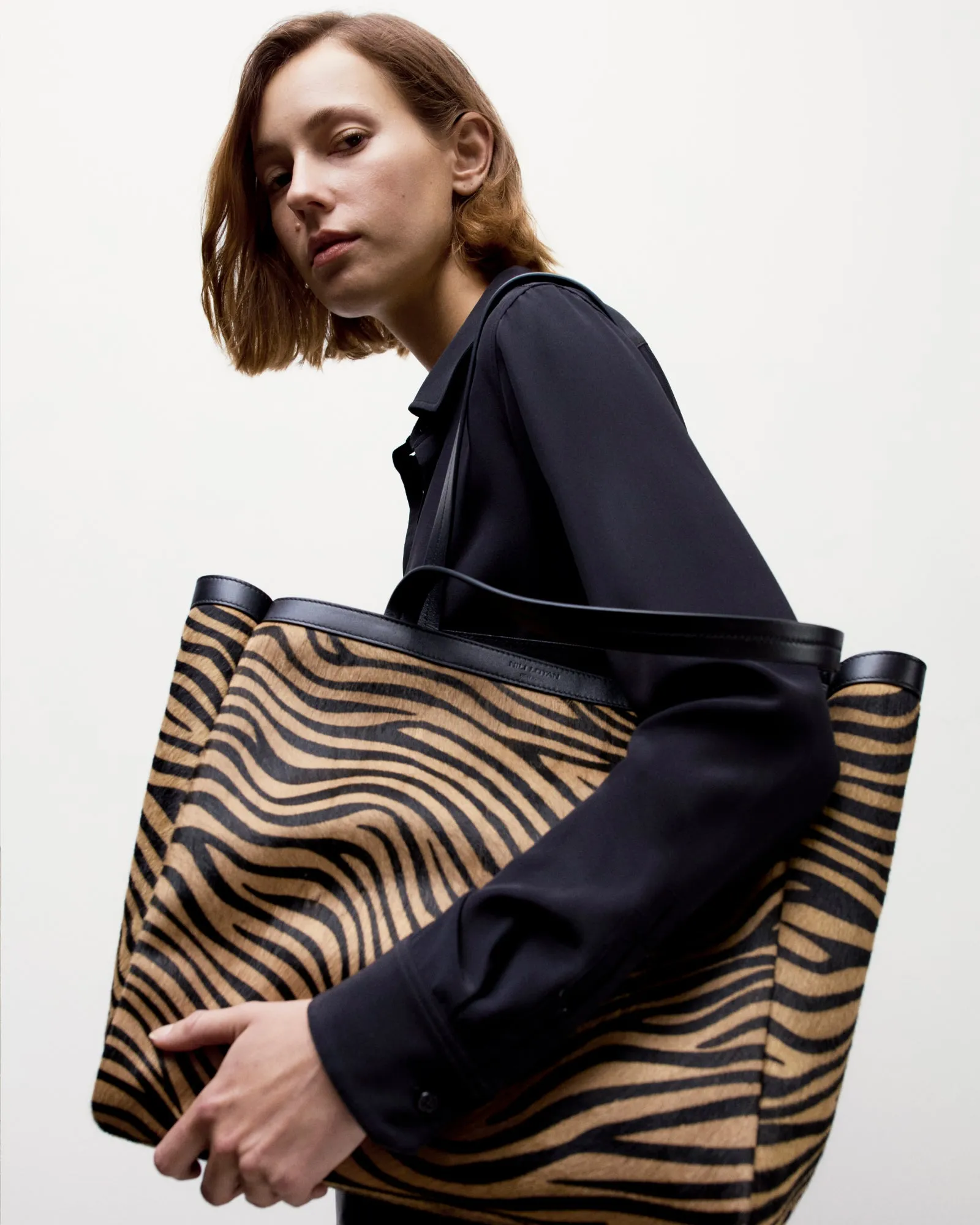 MEDIUM LOREN BAG sold by Nili Lotan product image thumbnail 4