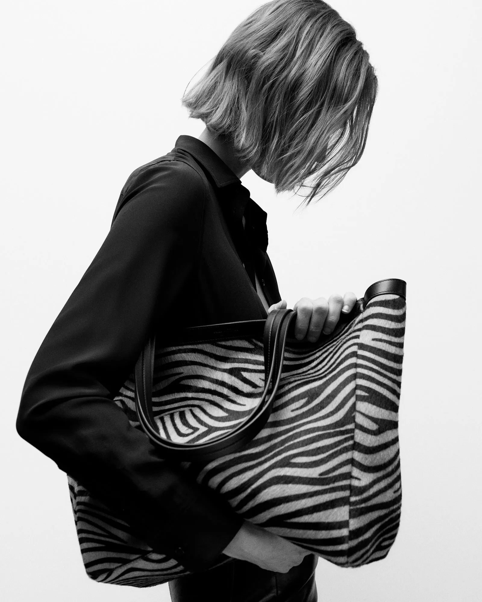 MEDIUM LOREN BAG sold by Nili Lotan product image thumbnail 5