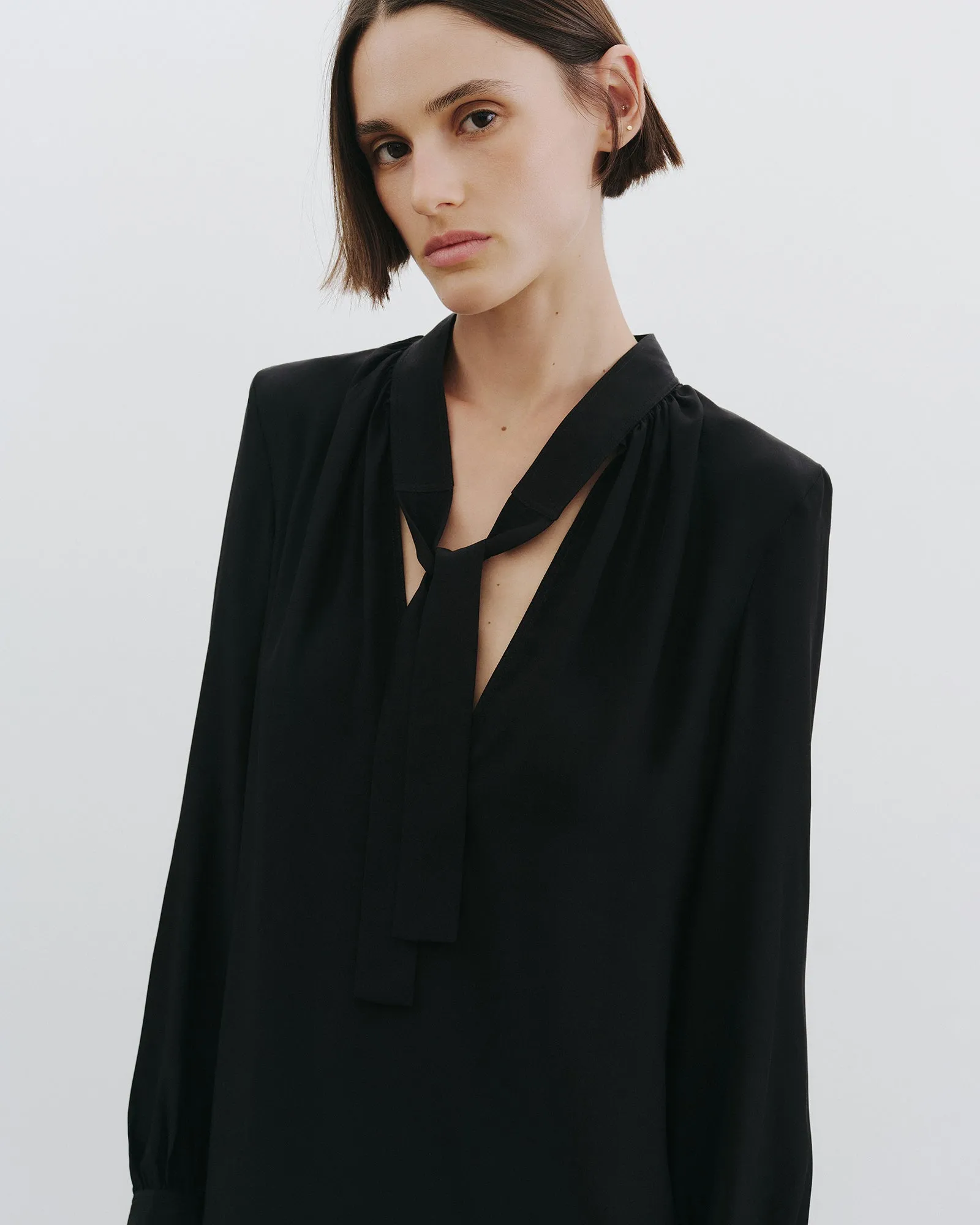 VADA TIE NECK SILK DRESS sold by Nili Lotan product image thumbnail 4