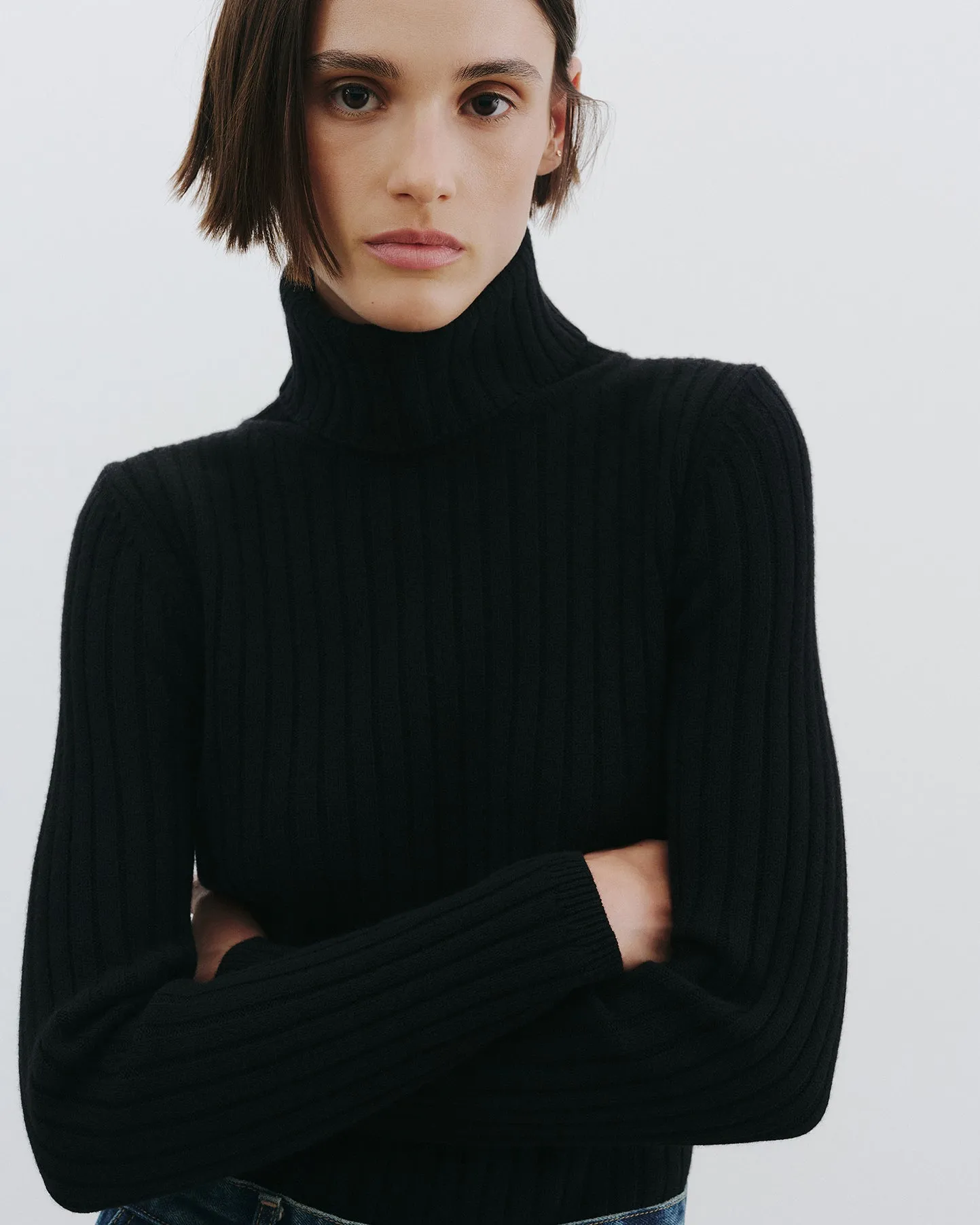 DESSIE CASHMERE SWEATER sold by Nili Lotan product image thumbnail 3